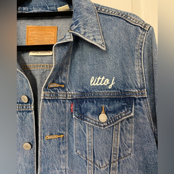 LEVI’S Ultra Soft Denim Jacket - Picture 2 of 4